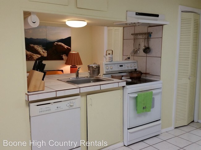 Foto del edificio - 2 br, 1 bath House - 593-B Pinnacle Dr