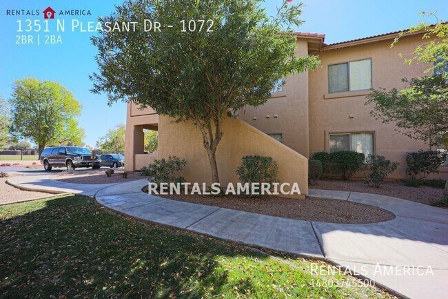 Foto del edificio - Beautiful 2 Bedroom Condo In Mirage Park R...