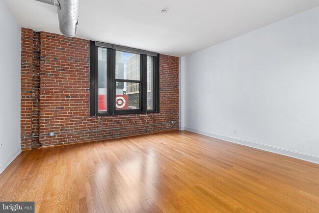 Foto del edificio - 1100 S Broad St