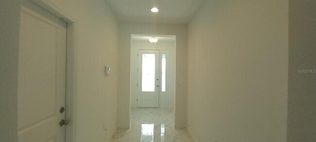 Building Photo - 15062 Lake Bessie Loop