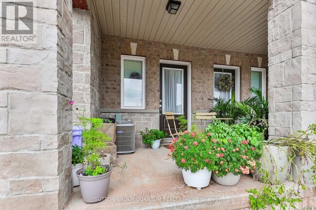 Building Photo - 40-40 Zinfandel Dr