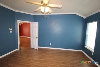 Building Photo - 2112 Flagstaff Dr