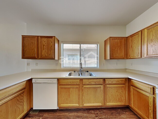 Foto del edificio - 8829 W Hilton Ave