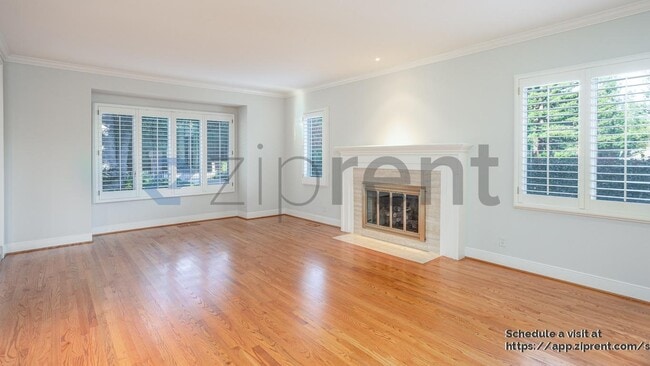 Foto del edificio - 16000 Greenwood Rd