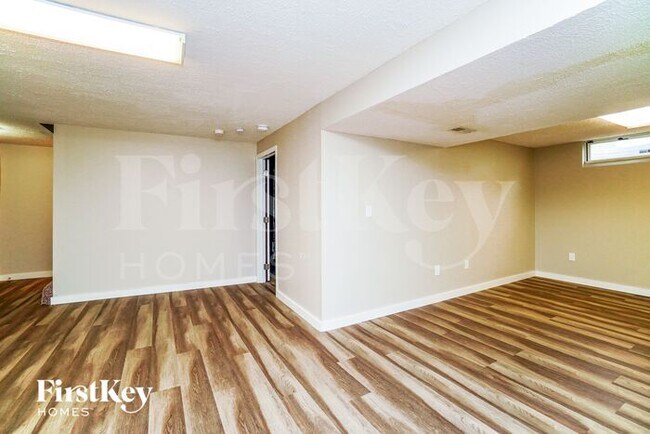 Foto del edificio - 841 Elgin Cir