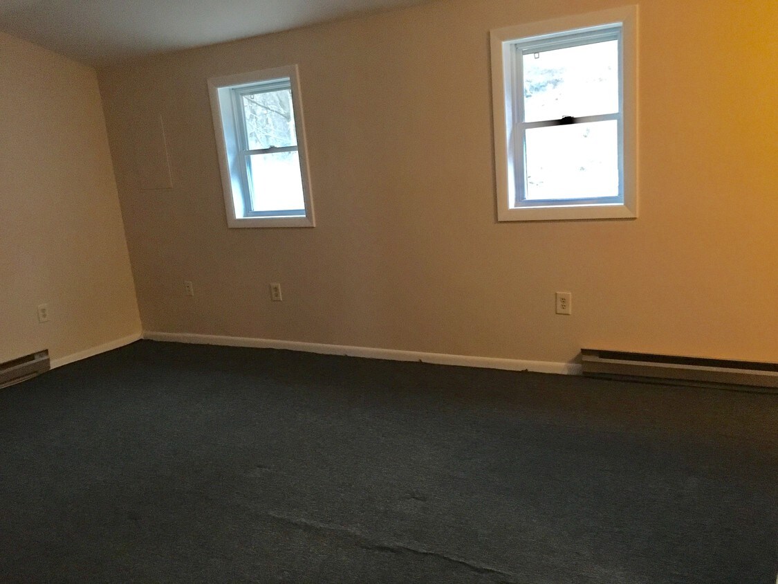 Estudio - 1A Morgan Ave
