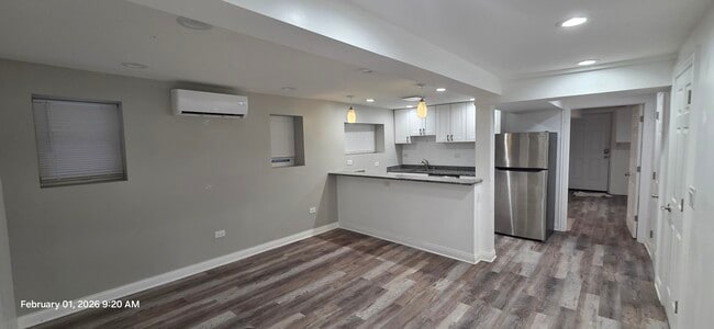 Foto del edificio - 3110 N Western Ave