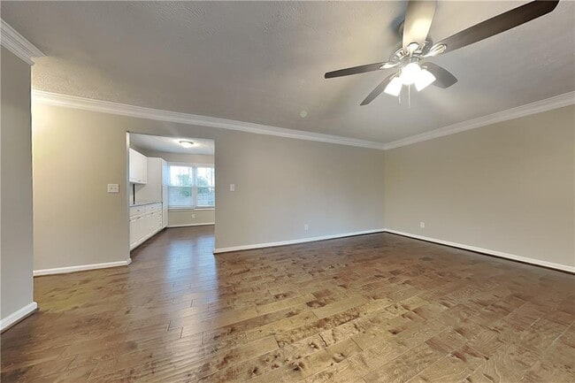 Foto del edificio - 895 Perrin Springs Ct NE