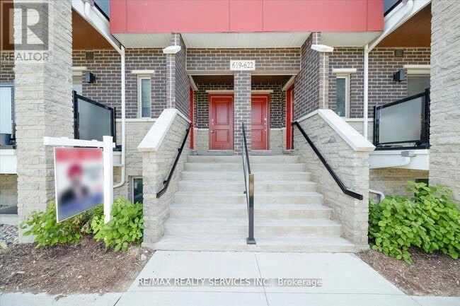 Building Photo - 1034 Reflection Pl