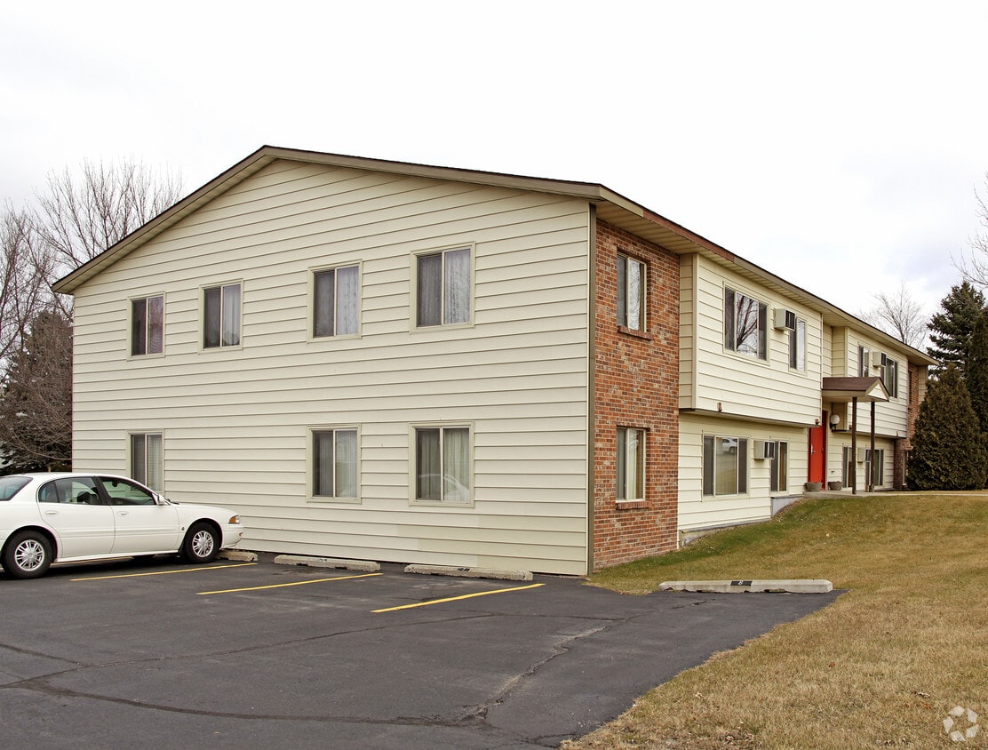 406 10th St S, Sauk Centre, MN 56378 Apartments in Sauk Centre, MN