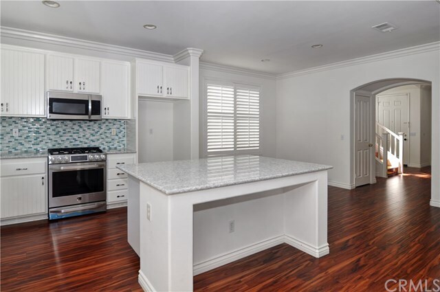 Building Photo - 38 Eaglecreek