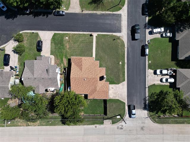 Foto del edificio - 1615 Fairfield Cir