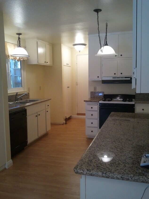 33901 Copper Lantern Street, Dana Point, CA 92629 Townhome Rentals in