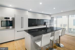 Foto del edificio - 1126 1/2 Lombard St