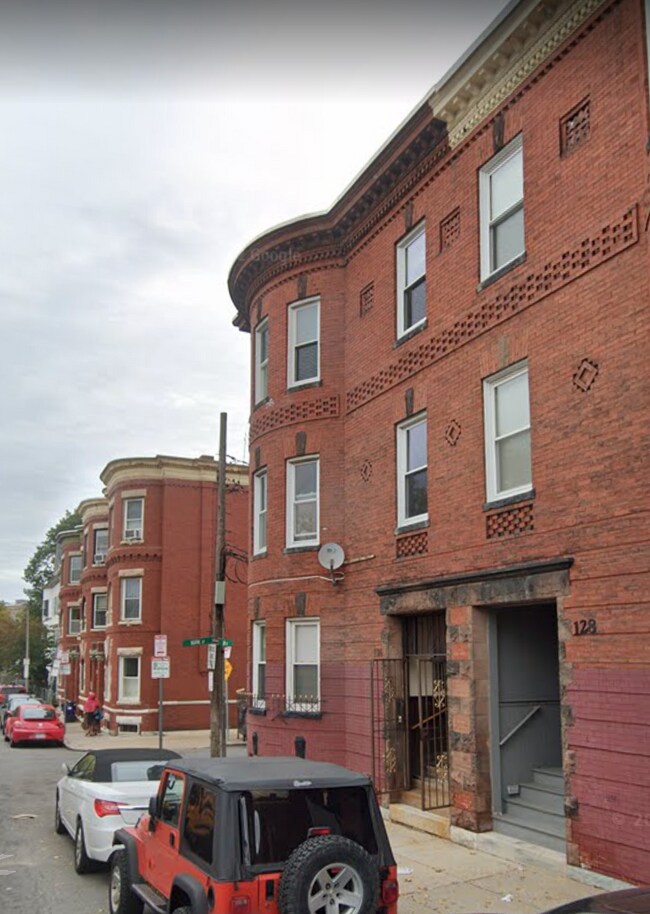 Building Photo - 126 Day St