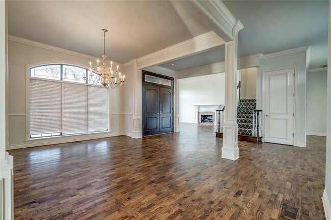 Foto del edificio - 1300 Irvine Dr