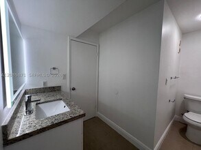 Building Photo - 10500 SW 155th Ct