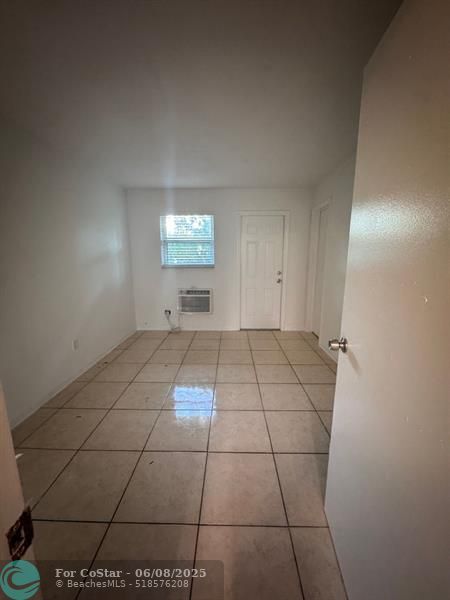 Foto del edificio - 921 SW 15th Terrace