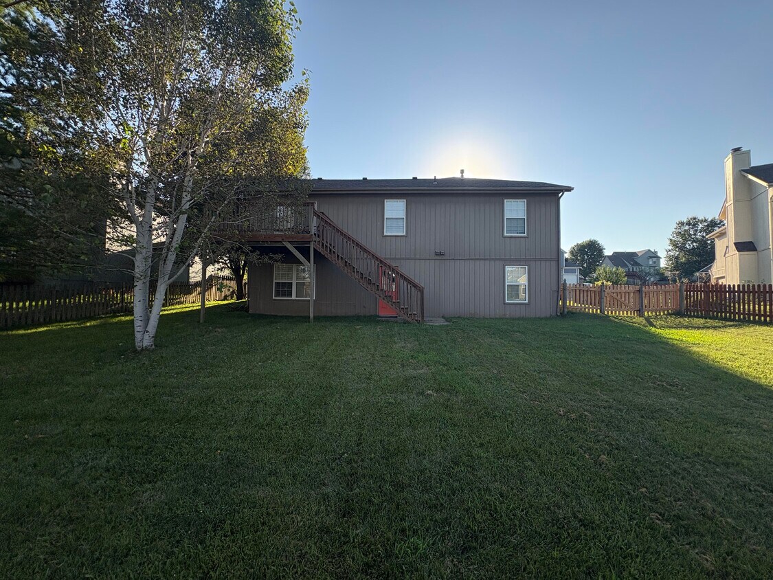 Foto del edificio - 5325 NE Sunshine Dr