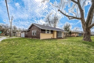 Building Photo - 5874 Reed Rd