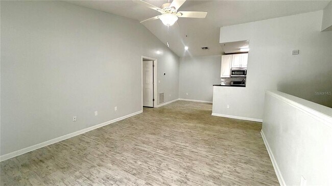 Building Photo - 4332 S Kirkman Rd