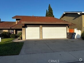 Building Photo - 16672 Mt Darwin Cir