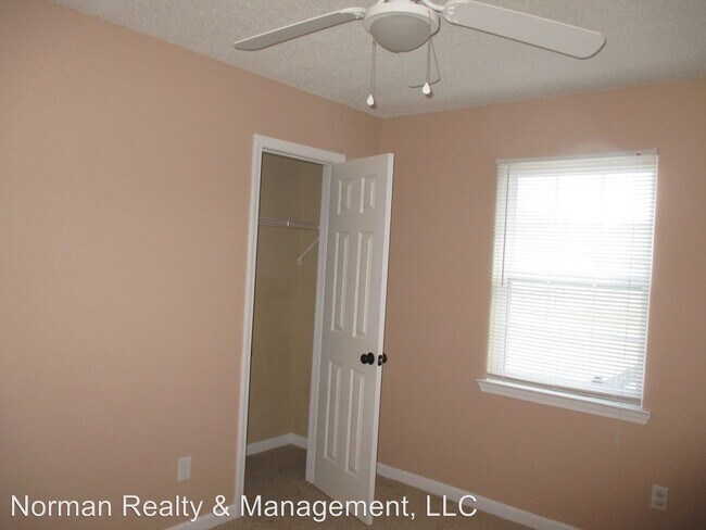 Foto del edificio - 4 br, 2 bath House - 801 Waterfield Dr