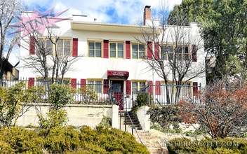 Building Photo - 231 S Marina St