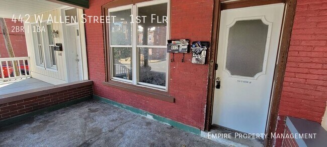 Foto del edificio - 442 W Allen St
