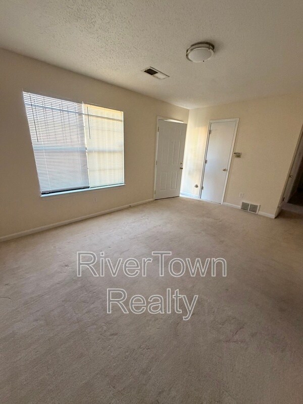 Building Photo - 3834 Windermere Rd
