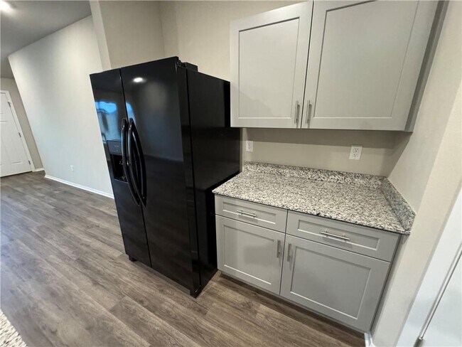 Foto del edificio - 6507 NW Vandergriff St