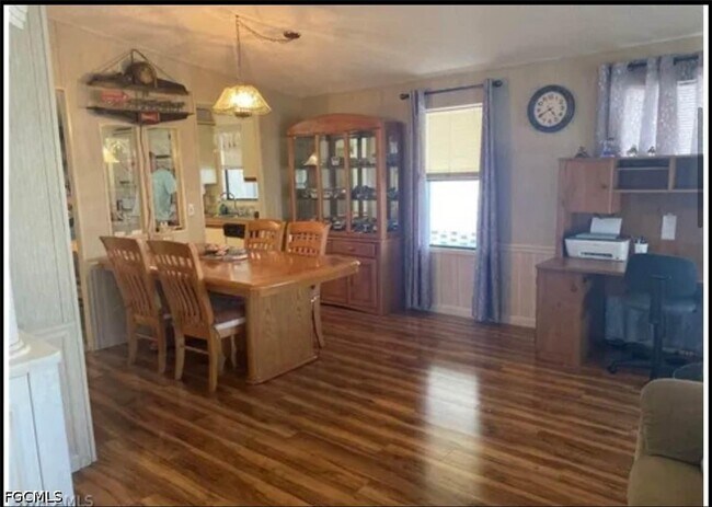 Foto del edificio - 571 Sunrise Ln