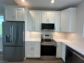 Building Photo - 4717 Spring Creek Dr