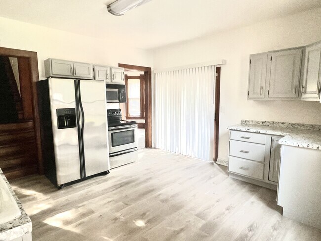 Foto del edificio - 408 Caroline St