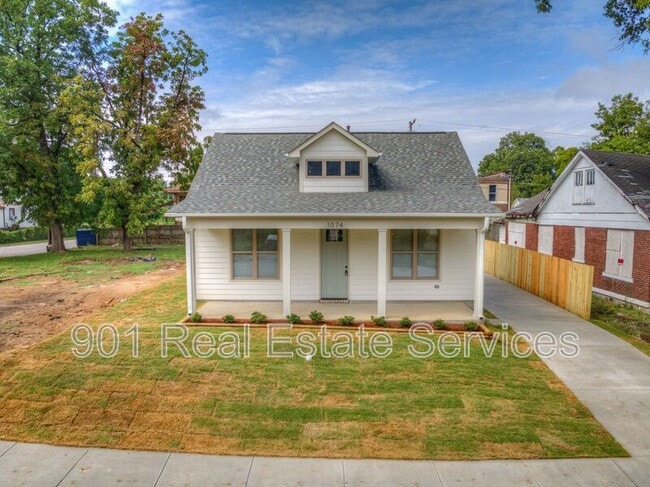 Building Photo - 1074 Faxon Ave
