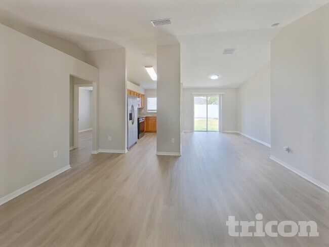 Foto del edificio - 1212 Alpine Lake Dr