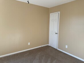 Building Photo - 17134 Wilthorne Gardens Ct