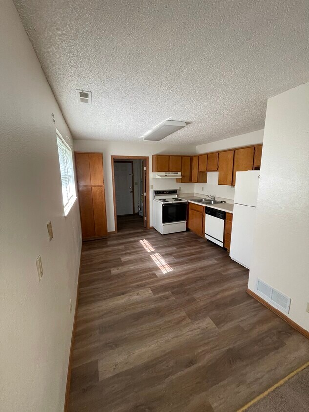 Primary Photo - 17901 E 18th Street Ct S