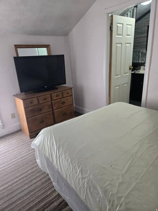 Foto del edificio - 82 200 N