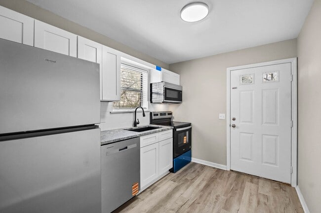 Interior Photo - Stadium Heights