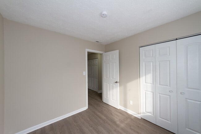 Building Photo - Completely remodeled 4 bed 1.5 bath in Perry Township