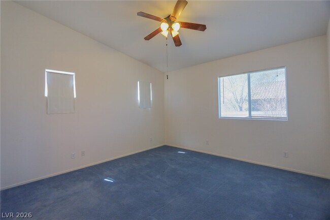 Foto del edificio - 6472 Centennial Rd
