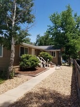 Building Photo - 502 S Longmont Ave