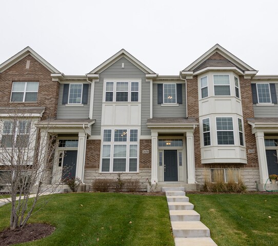 Entrance - 2656 Dunraven Ave