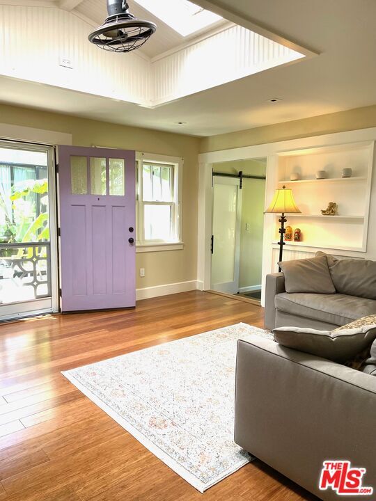 Foto del edificio - 3562 Schaefer St