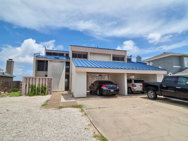 Foto del edificio - 14322 Cruiser St