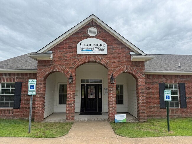 Foto del edificio - Claremore Village Senior Apartments