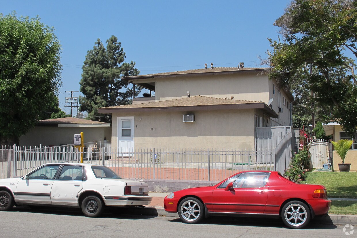 Foto del edificio - 2913 Covina St