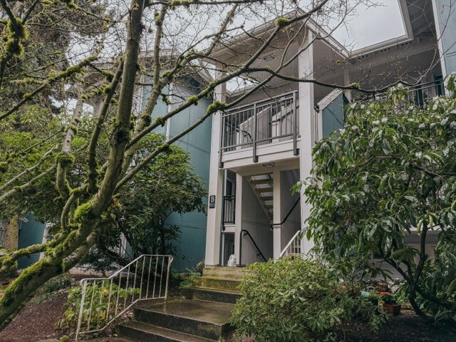 Foto del edificio - 911 N 163rd St