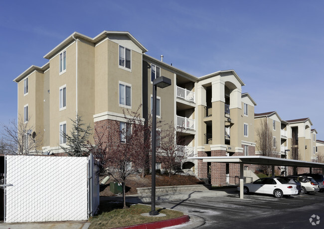 Building Photo - Frontgate Apartments